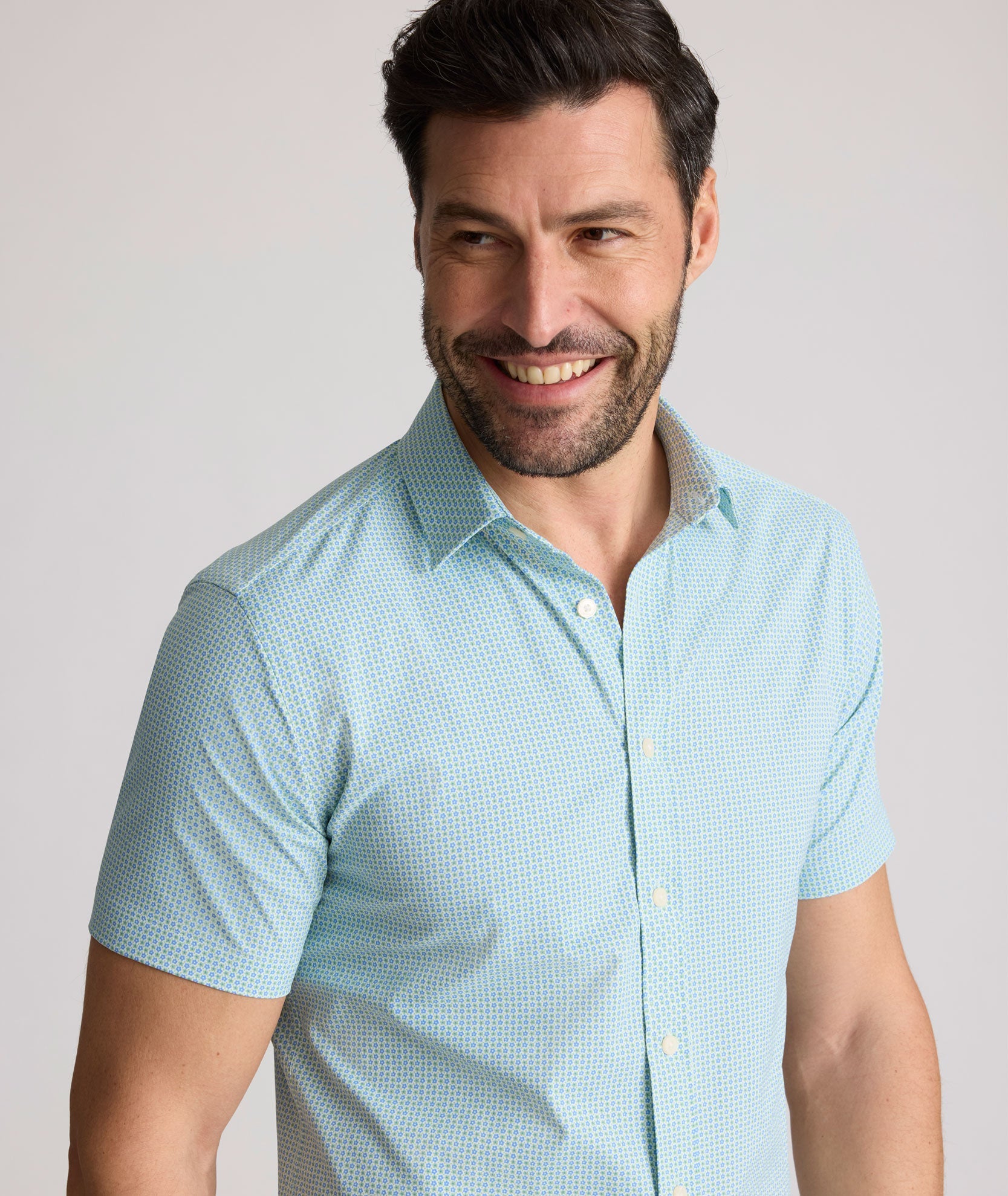 Camisa de cuello corta
