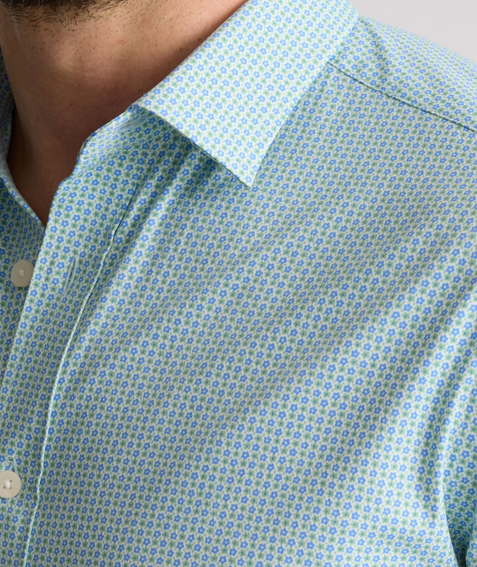 Camisa de cuello corta